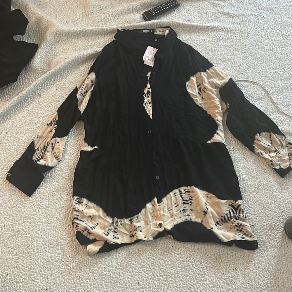 Missguided black and cream tie dye shirt dress